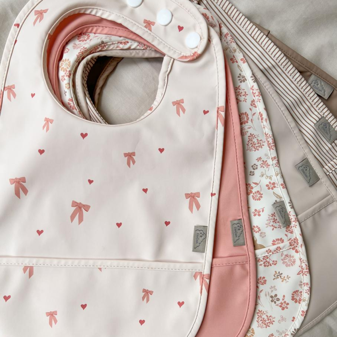 Bib w/ pocket, 2-pack - Bows