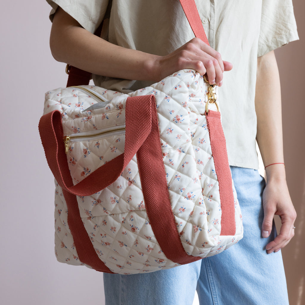 Changing Bag w/pram straps - OCS - Berries