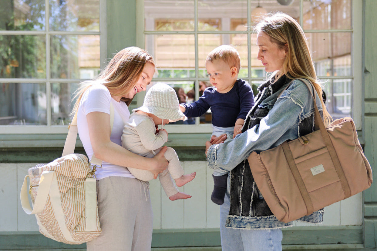 Fold-Out Changing Bag - OCS - Oatfield